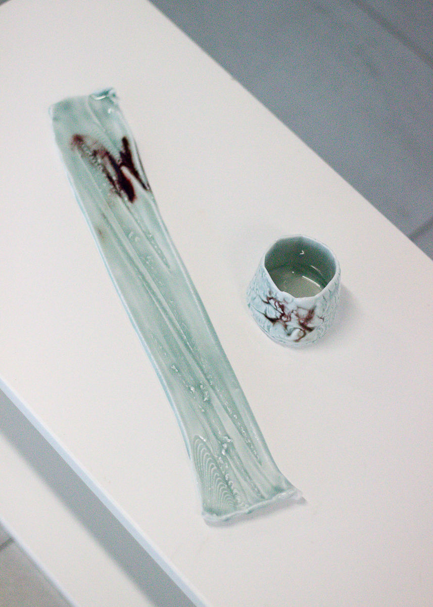Thumbnail: Stretched Cup and Platter | H. 7 cm | By Heather Gibson