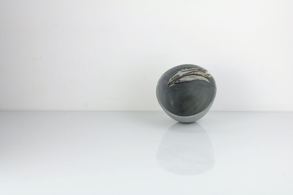 Thumbnail: Round Cup | H. 7 cm | By Larissa Warren (aka Ratbag Studios)