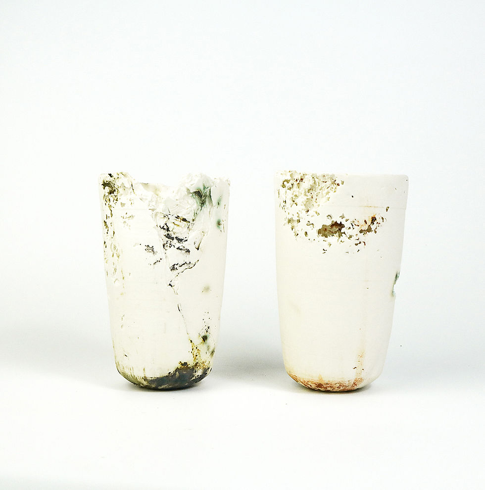 Thumbnail: Tapered Vessel II | H. 14 cm | By Sarah Coppard