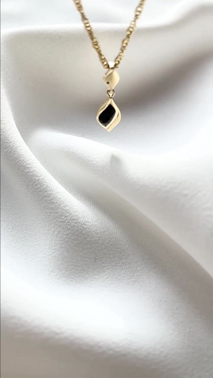 Thumbnail: Gold dual drop necklace set with black onyx