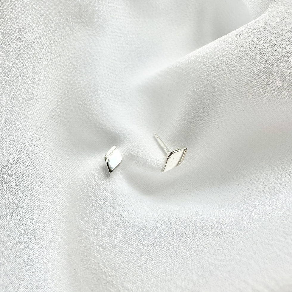 Thumbnail: Silver stud earrings in high shine and brushed sterling silver