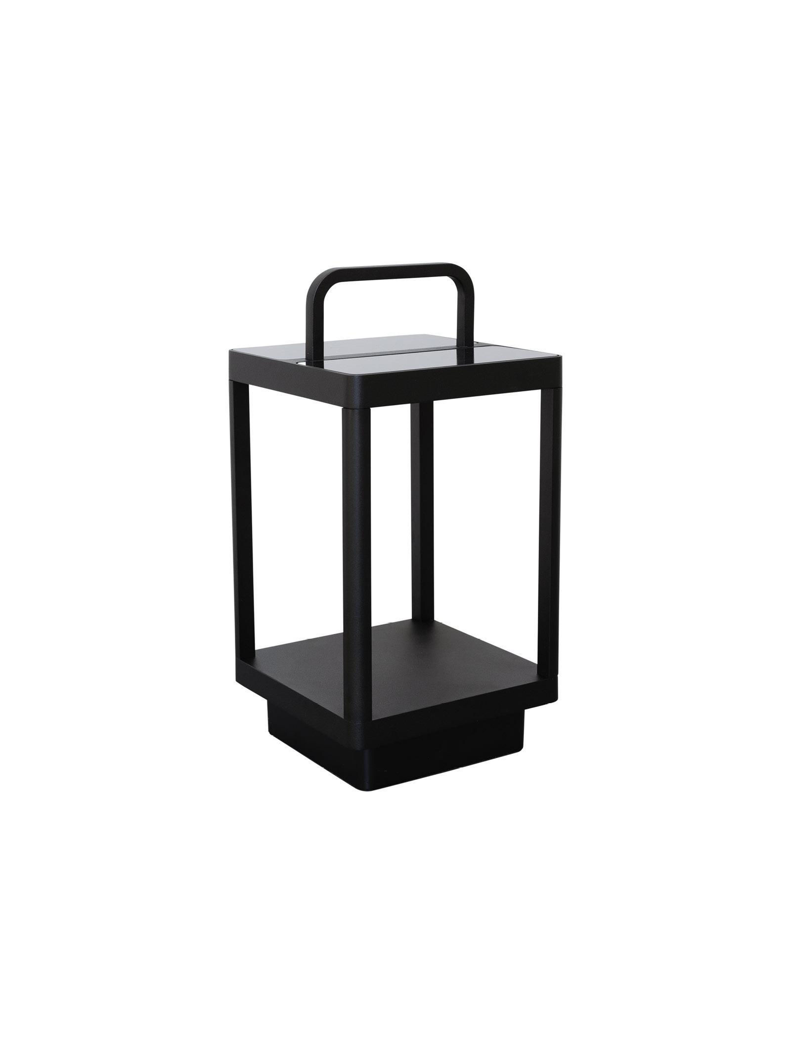 Luz Solar Light in Midnight - Short