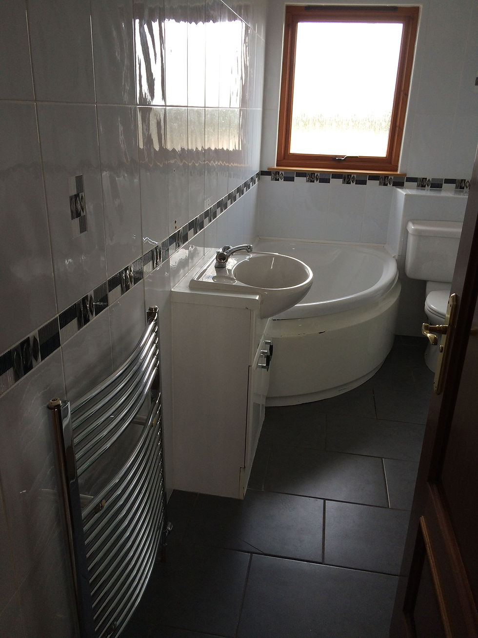 Gavin Johnston Plumbing Bathroom Fitters. Installers Fife Edinburgh
