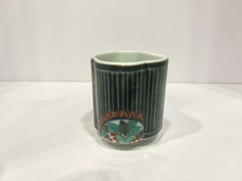 Thumbnail: Grey colour caliculus pattern sake cup