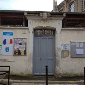 Tractage contre la fermeture de classe à l'école Rigault