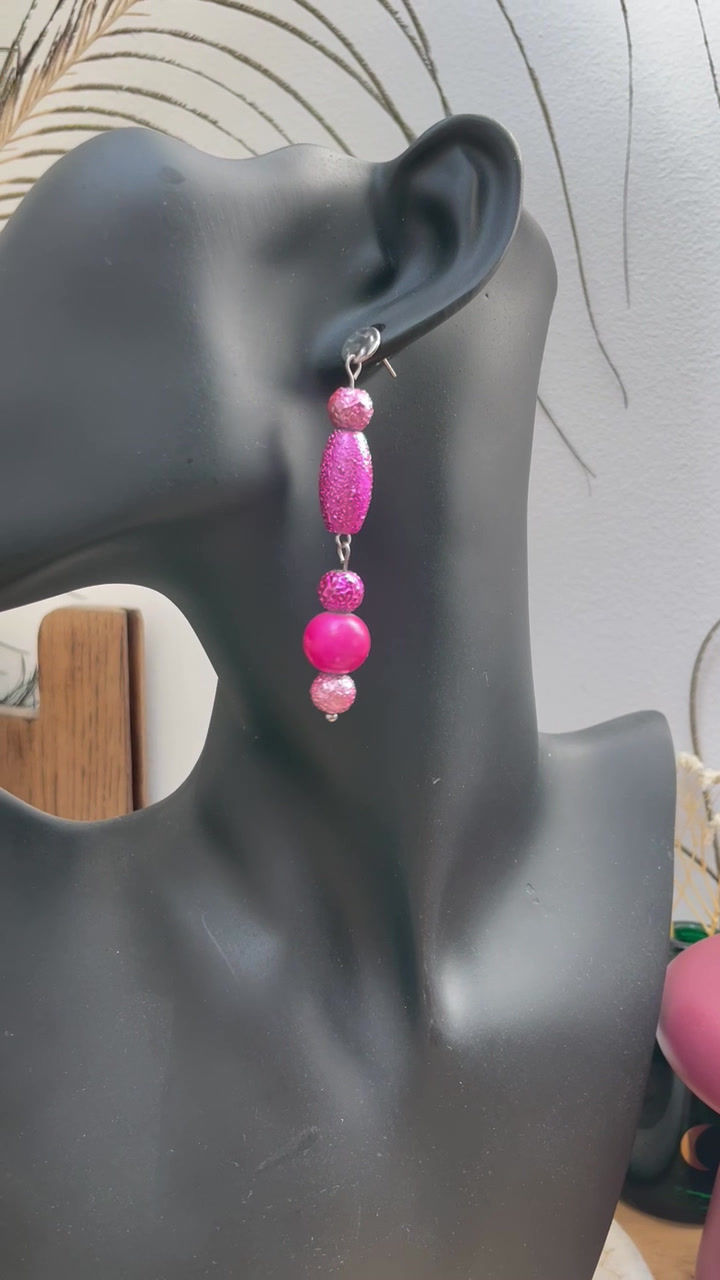 Thumbnail: Boucles d'oreilles longues ROSE x Paillettes