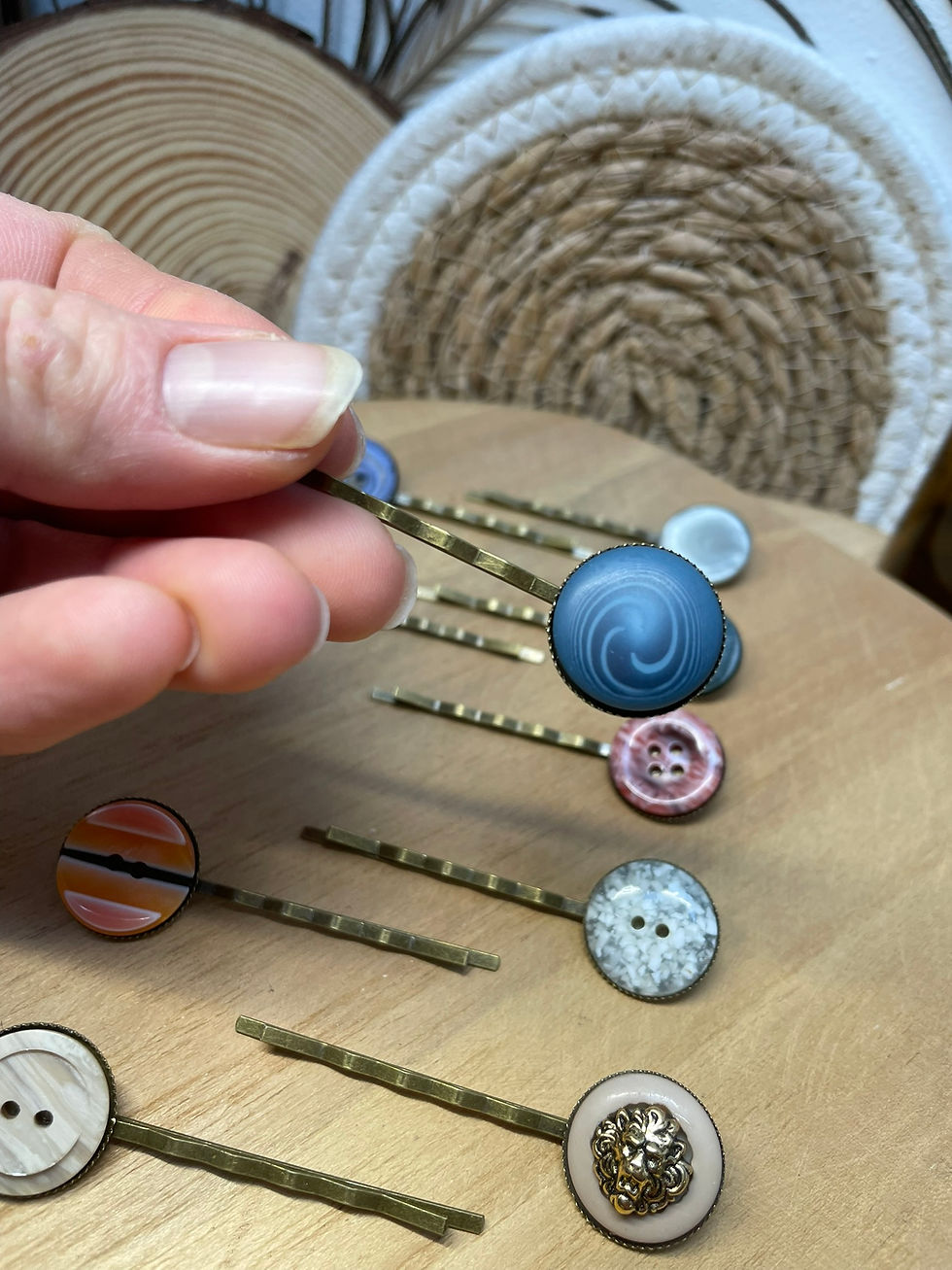 Thumbnail: Trio barrettes boutons