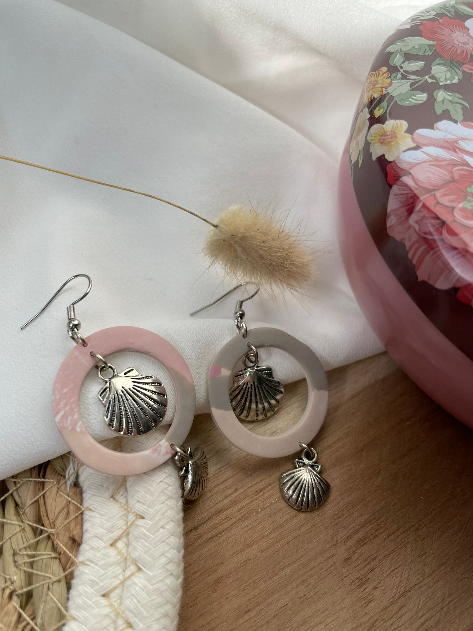 Boucles d'oreilles rose coquillages