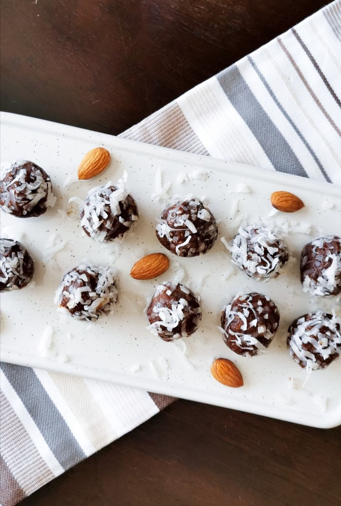 Almond Chocolate Balls