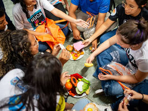 Alimentação e autoestima em adolescentes: conexões entre o prato e o bem-estar