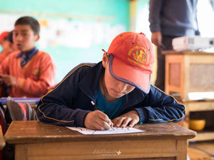 Škola bude celý rok zavřená. Jak budou provedeny obávané závěrečné zkoušky?