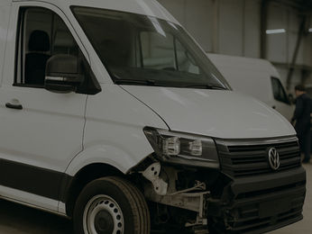 Bodyshop Van Repairs in Manchester: How to Choose the Right Workshop for Your Fleet