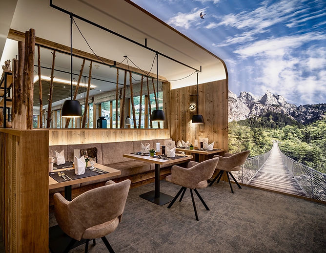 Schreinerei, Martin Scheifler, Berchtesgaden, Alm- und Wellnesshotel Alpenhof, Schönau am Königssee, Planung, Gastraum