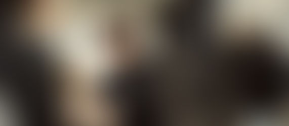 私底下幽默的人,在舞台上滑鐵盧的原因之二:小聰明的表演在「全力以赴」的舞台上顯得微不足道。