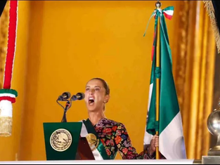 Claudia Sheinbaum da segundo Grito con mensaje de libertad, democracia y soberanía.