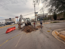 Cierran carriles de la Paseo Triunfo por trabajos de reparación de la JMAS