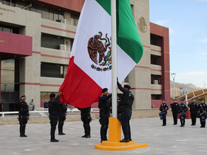 Realizan sustitución de Bandera Nacional en Presidencia Municipal