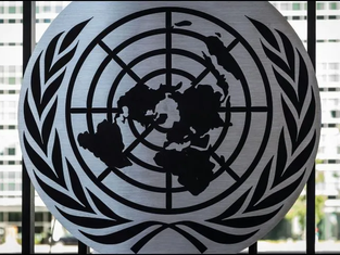 ONU cuestiona proyecto de ley iraní que castigaría la comunicación con personas extranjeras con hasta 30 años de prisión.
