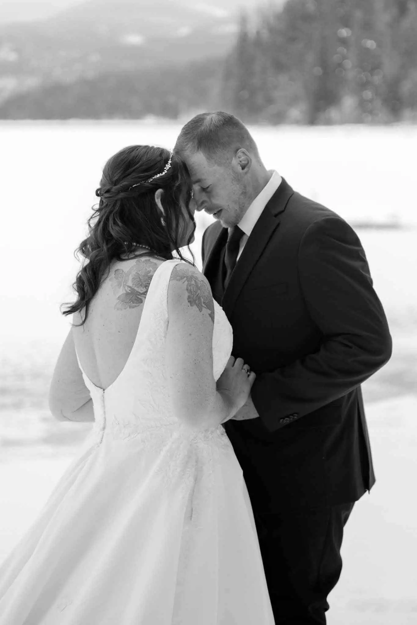 a winter elopement by the lake
