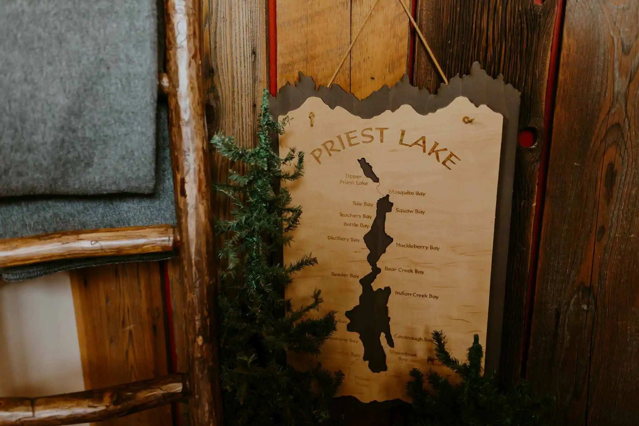 priest lake idaho sign
