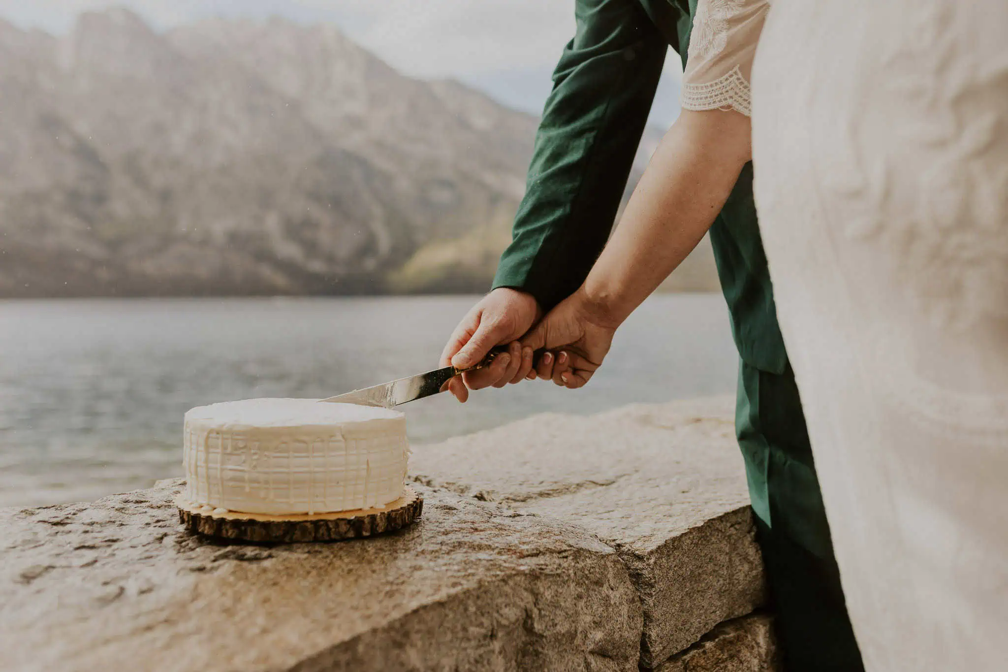 sunset elopement cake cutting at jenny lake