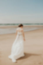 picking the best hiking wedding dress, tips for hiking in your wedding dress. best dresses for elopements. oregon coast beach dress elopement