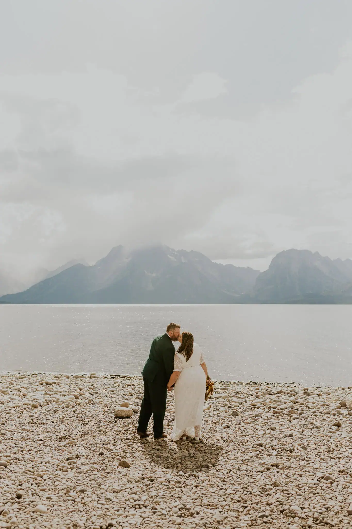 elopement photos at jackson lake in the tetons