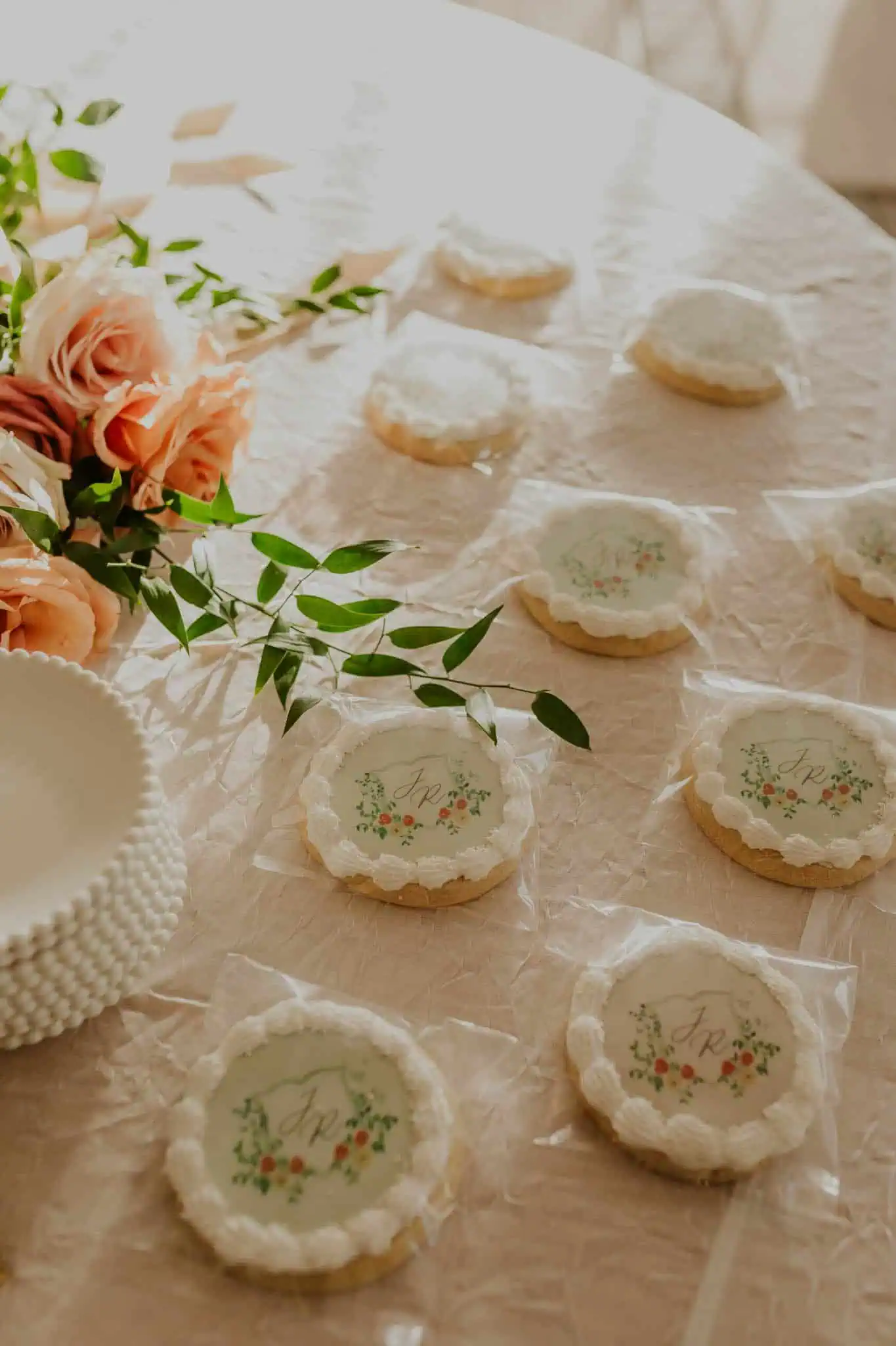 custom sugar cookies for wedding