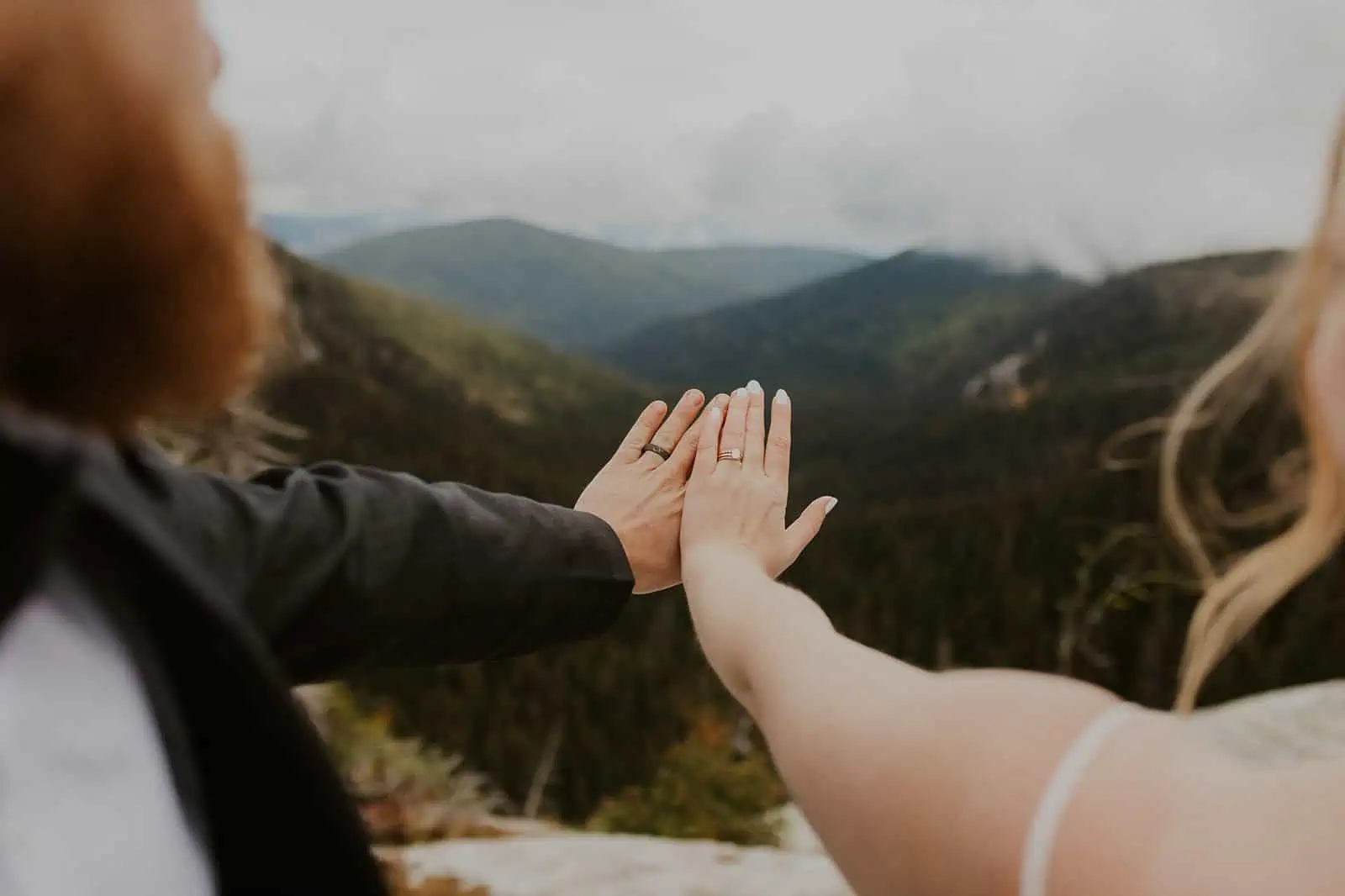 elopement photos at scenic mountain overlook in idaho