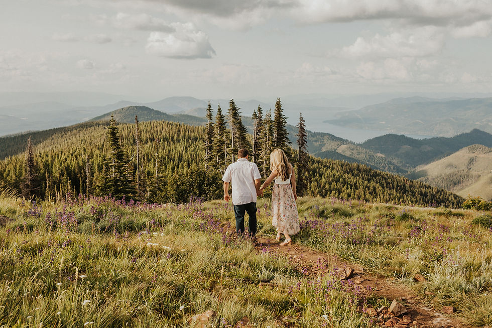 adventure couples session in the mountains of idaho