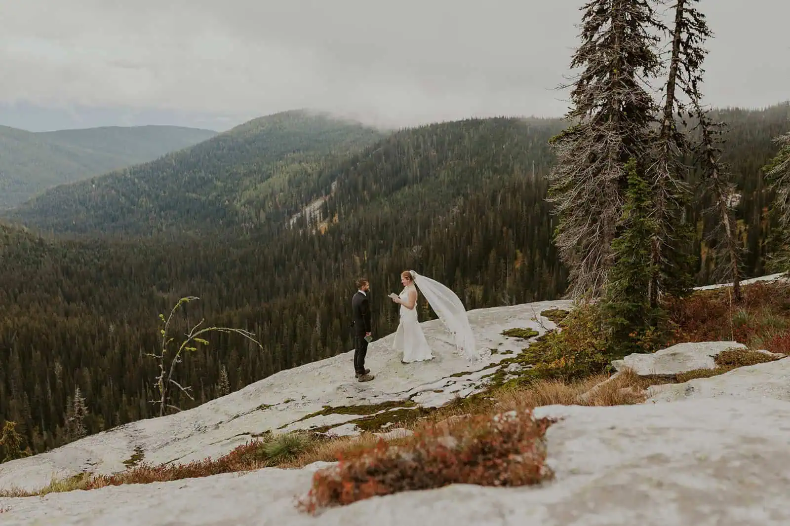 private vows at mountain overlook in north idaho