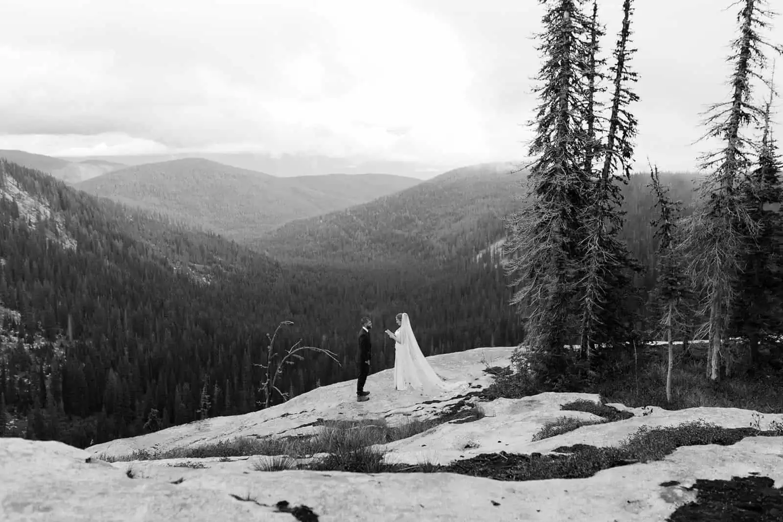 private vows at mountain overlook in north idaho