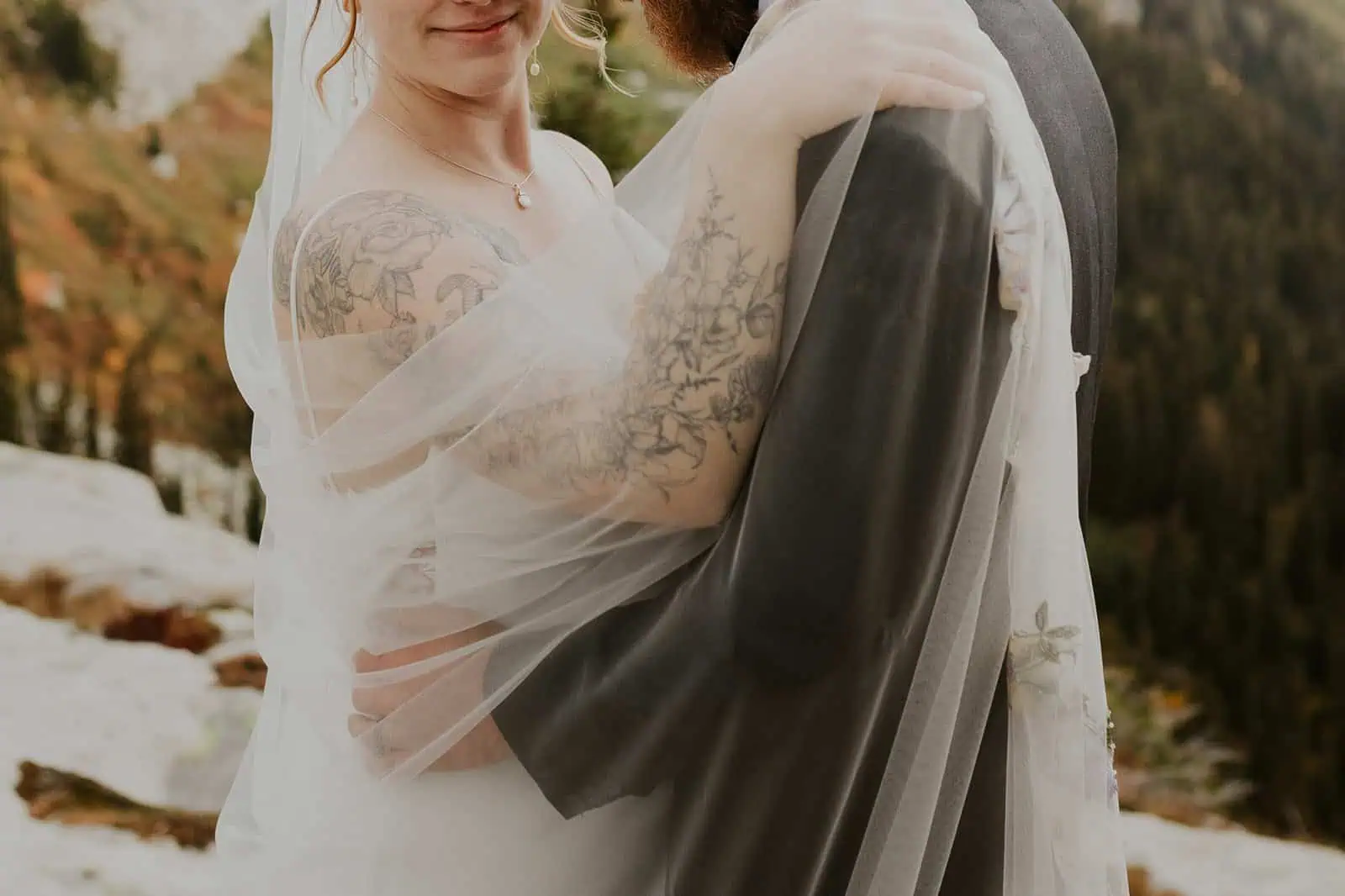fall mountain elopement with floral veil