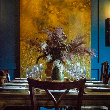 Specialist wall finishes
Custom Art
Faux flower display
Flower arrangements
Art Deco design
Industrial Design
Bespoke Interior Design
Distressed wall finish
Venetian plaster
Hospitality design
Interior design London
Pub interior design