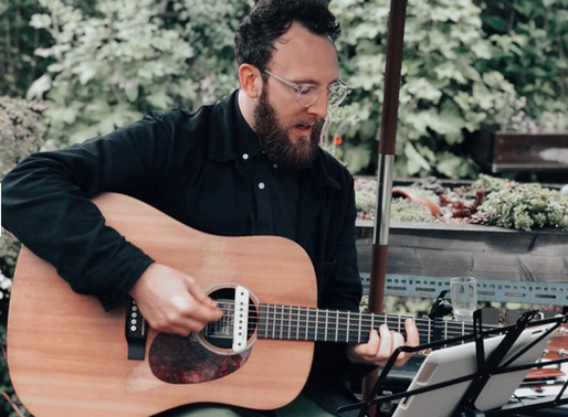 Wedding Supplier Spotlight: Stephen Hallwood Music