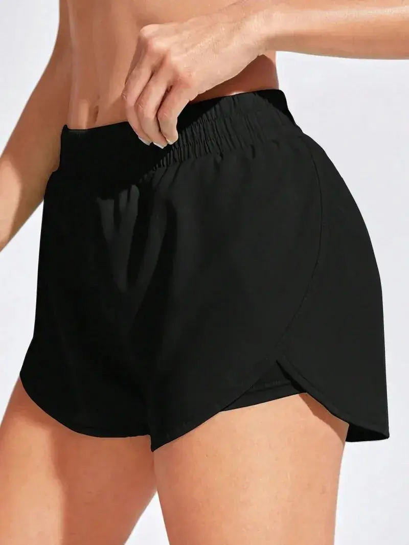 Miniatura: Shorts fitness donna: comfort, stile e prestazioni per ogni allenamento.