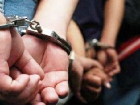Detienen a dos sospechosos con pedido de captura en el camino a Ibarlucea.