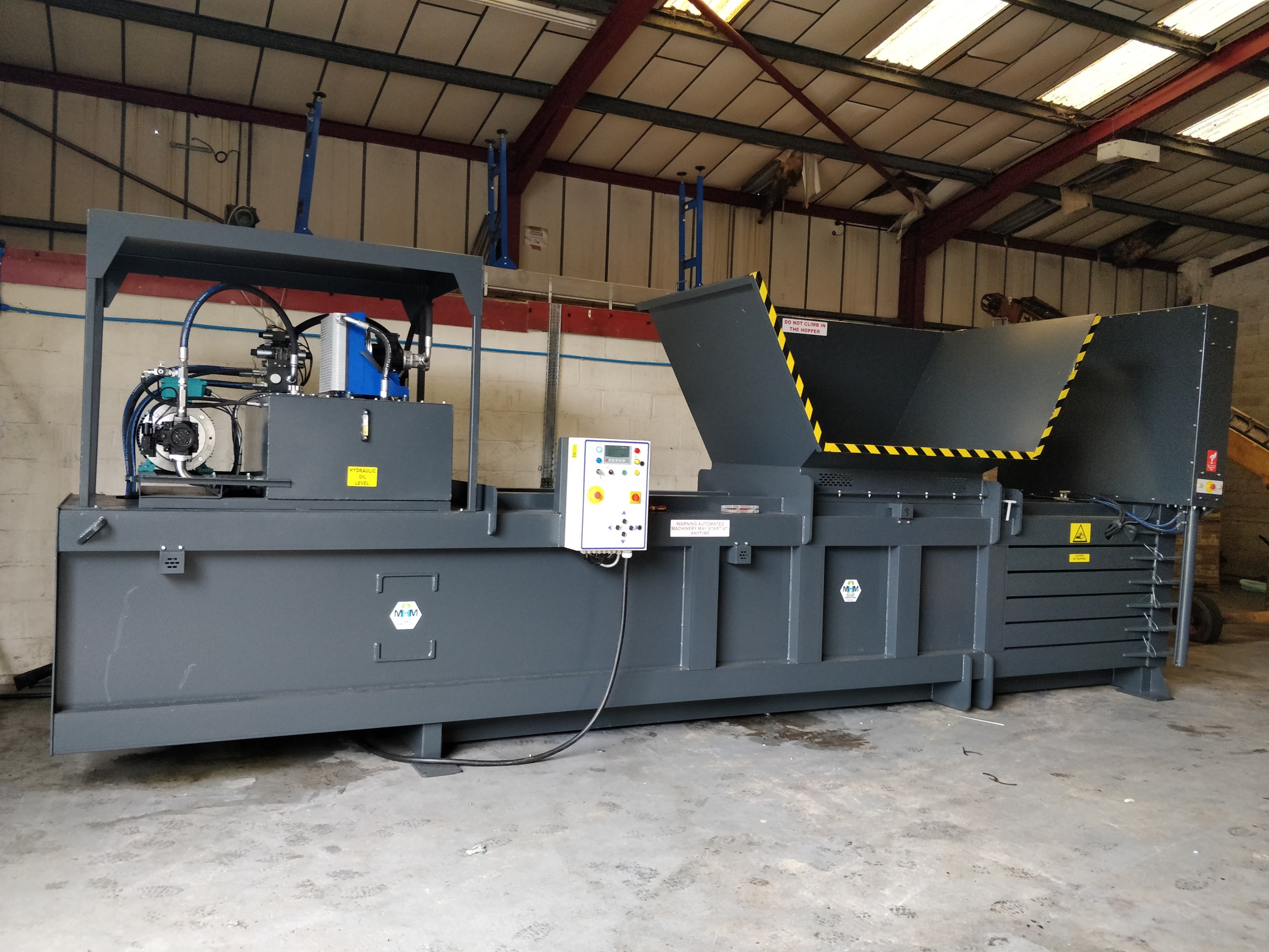 MHM XXL70 Semi-Automatic Horizontal Baler