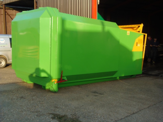 MHM 14YD Portable Compactor