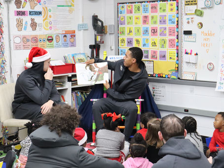 UD Student-Athletes Spread Holiday Cheer at Local Elementary School