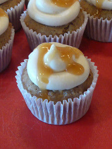 who likes cupcakes? errrbody thats who!