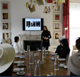 Tea etiquette with a group of Chinese ladies