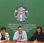 Starbucks tiene su  primera tienda operada  por adultos mayores