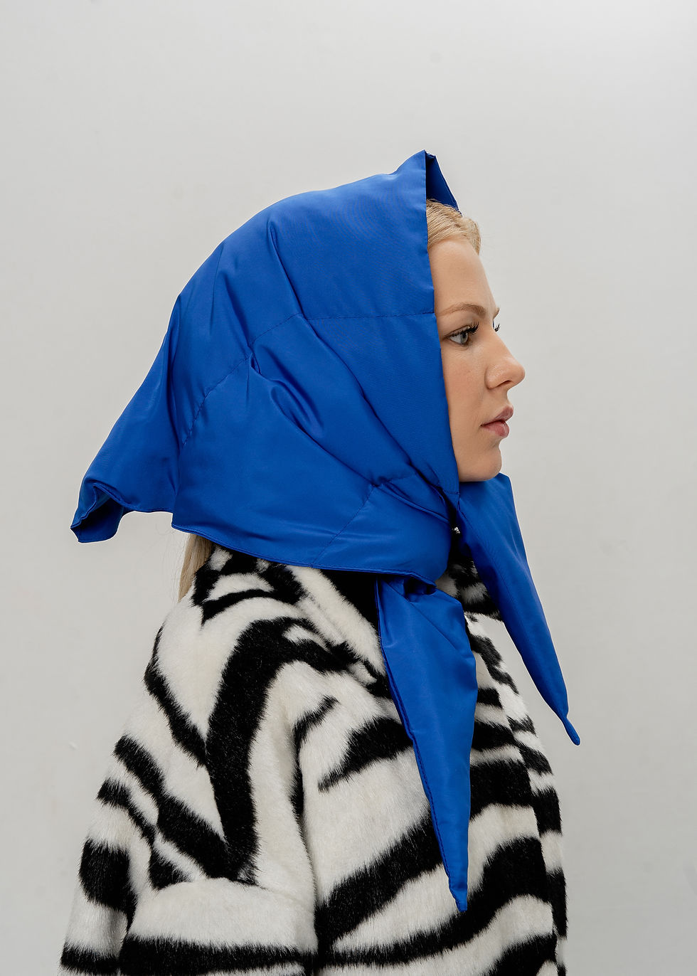 Прев'ю: Стьобана хустка