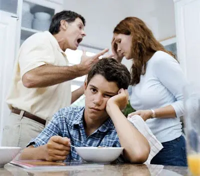 family-dispute-problem-solution-500x500.webp