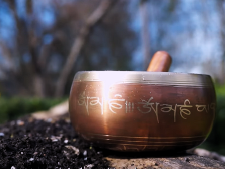 ‘Ordinary Treasures: Objects from Home.’ Co-designing a film as a means of solidarity