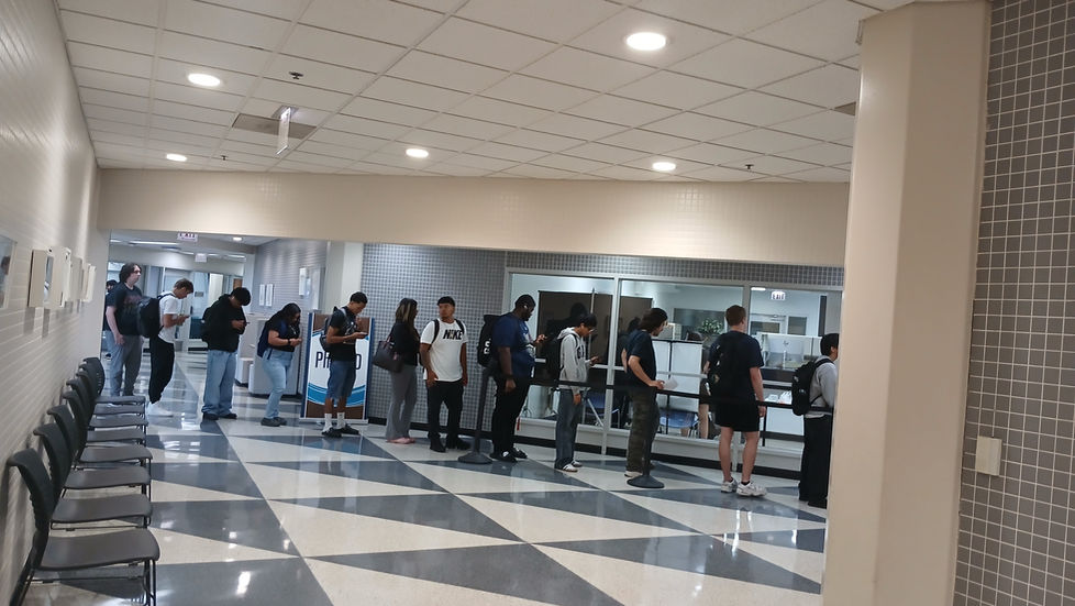 Los Estudiantes Comienzan el Nuevo Año Escolar al Estilo Wright