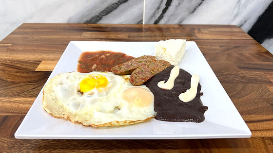 Desayuno de Salchicha y Huevo