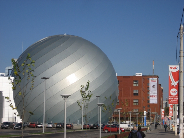 Zink; Dubbelgekromde constructie; Staal; Aluminium; Prefabricage