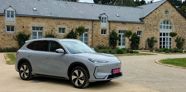 Geely_E5_AV3.jpg